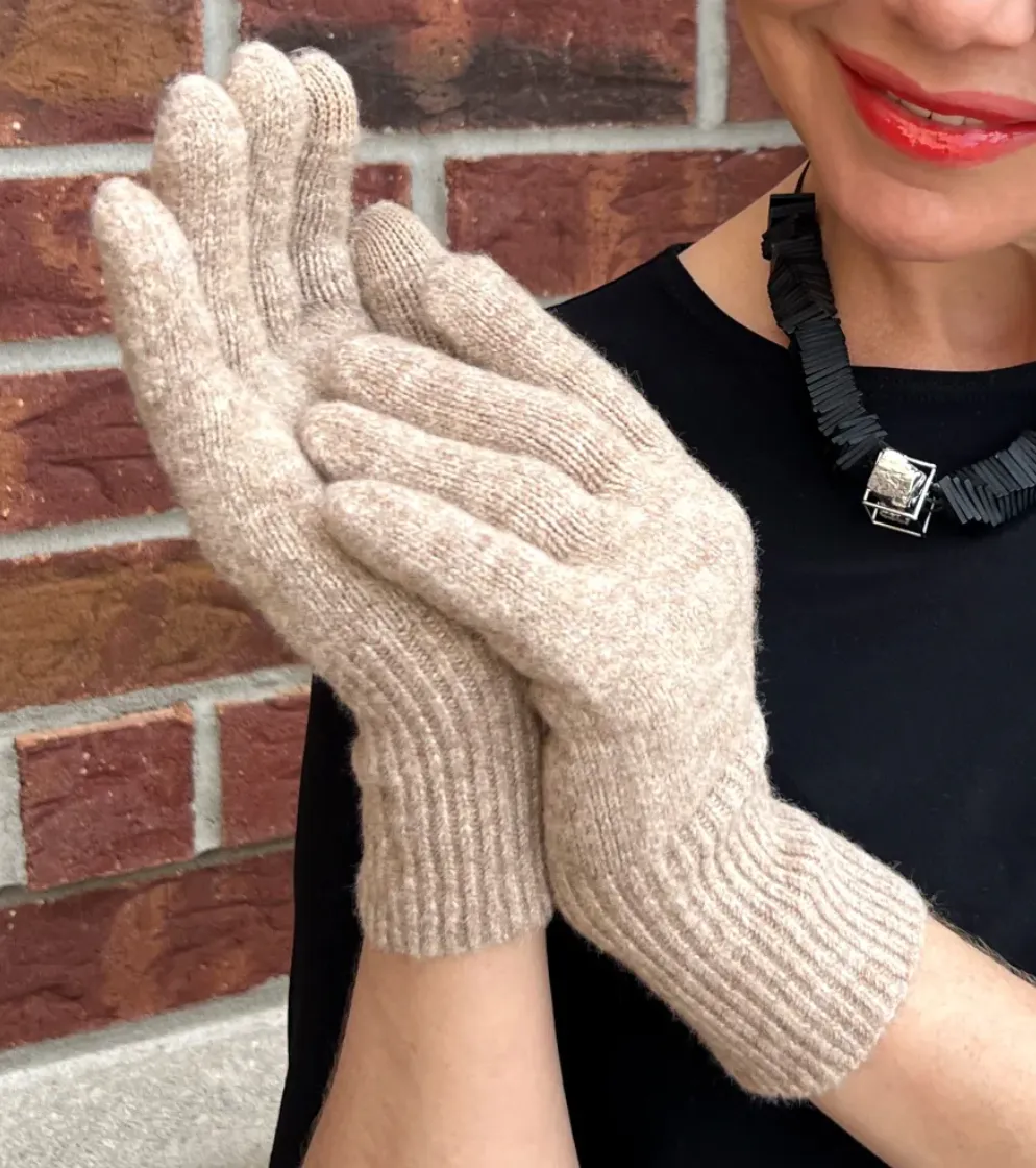 Recycled Knit Tech Gloves by Fraas - Enhanced Design and Sustainability