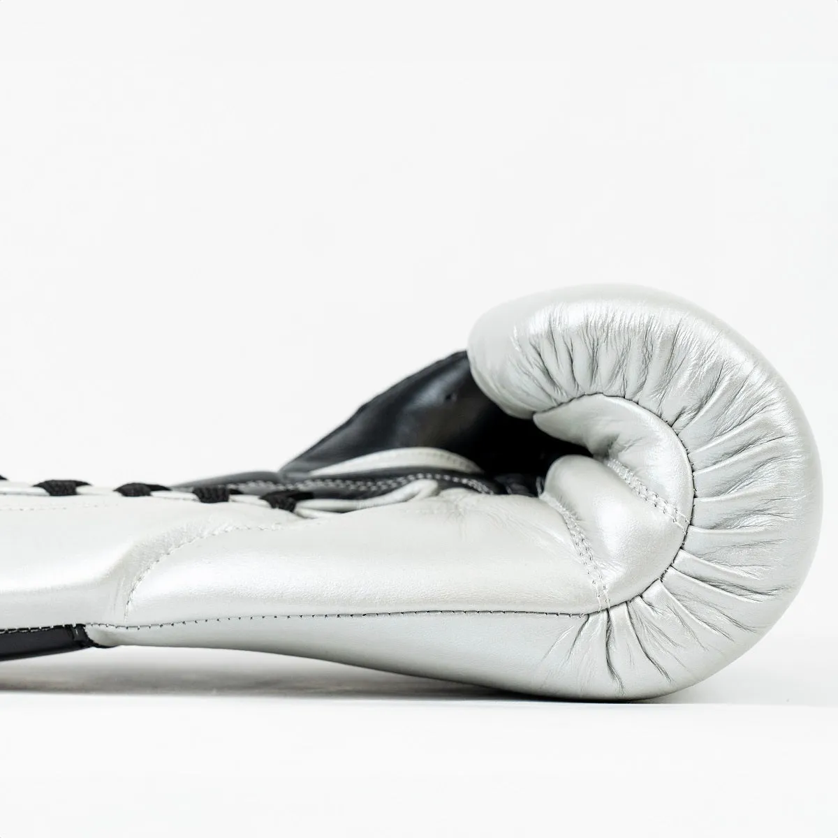 Knockout Competition Boxing Gloves - Colosseum Edition