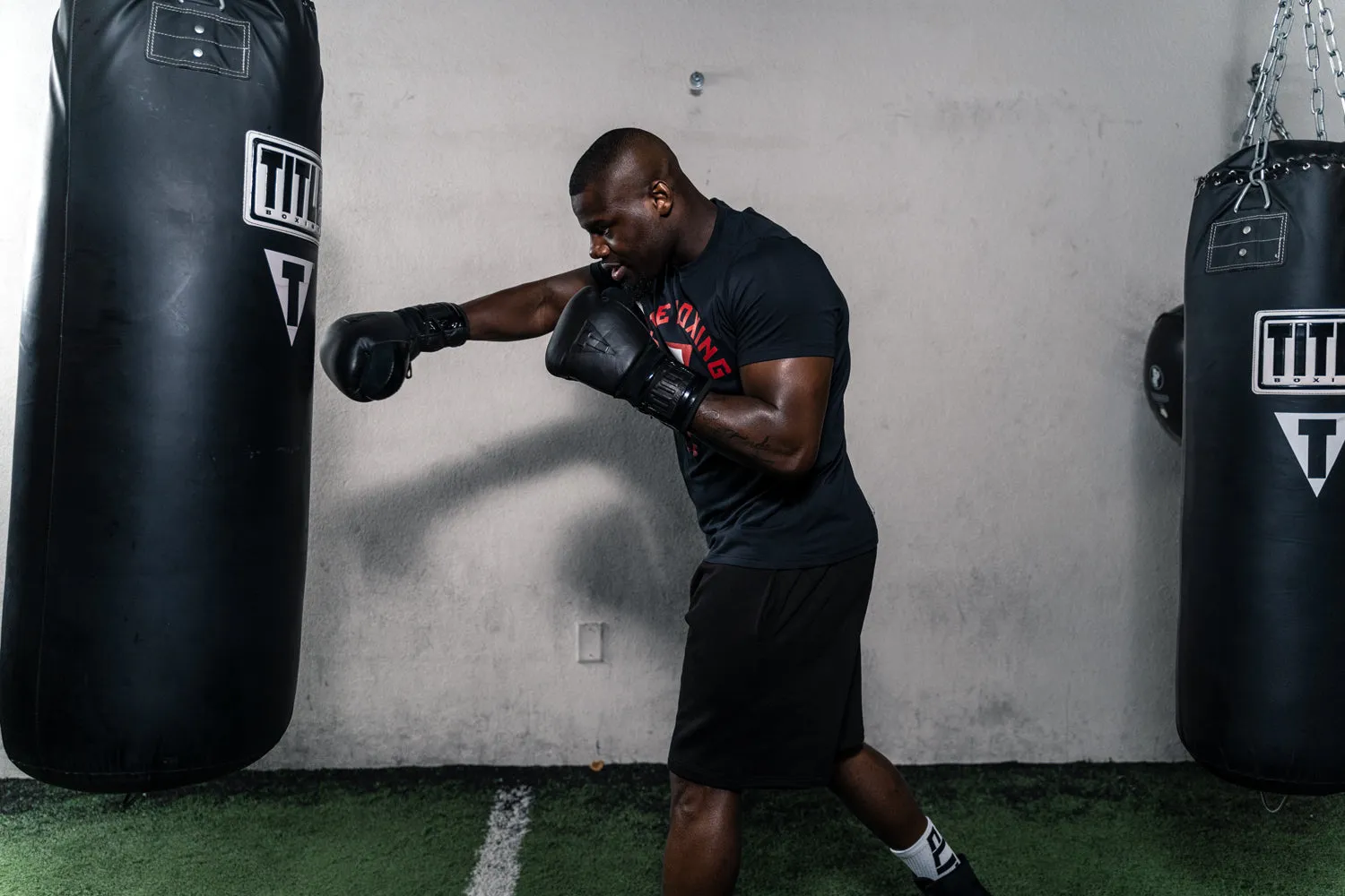 TITLE Black Lace Sparring Gloves 2.0